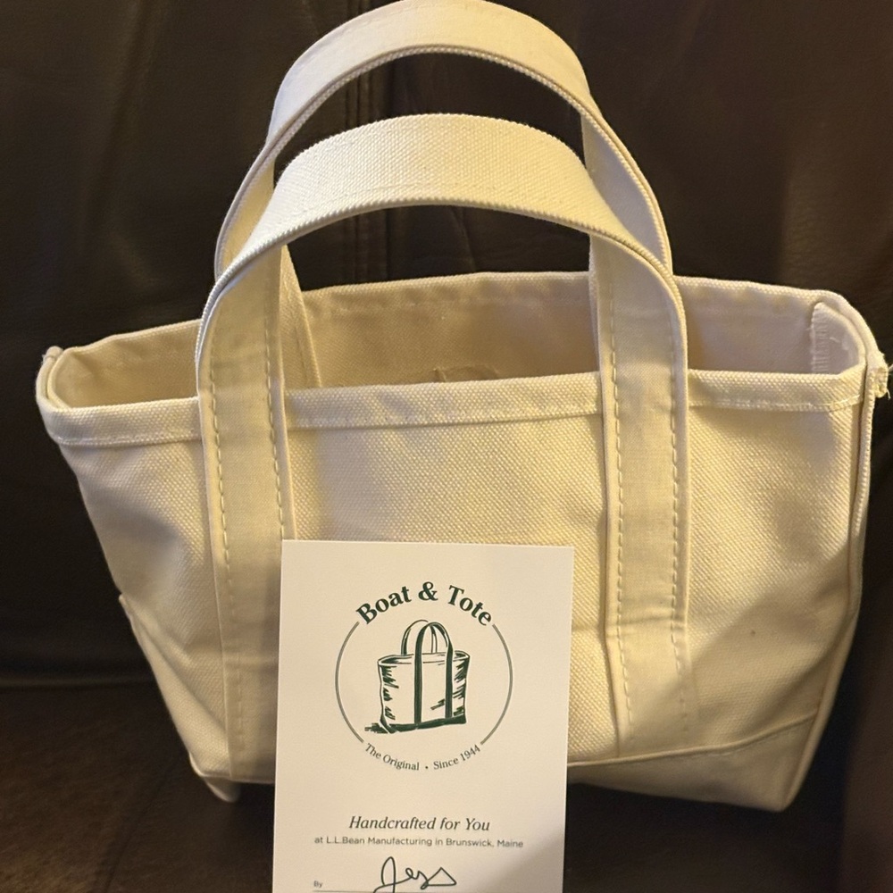 LL Bean - Picture 3 of 7